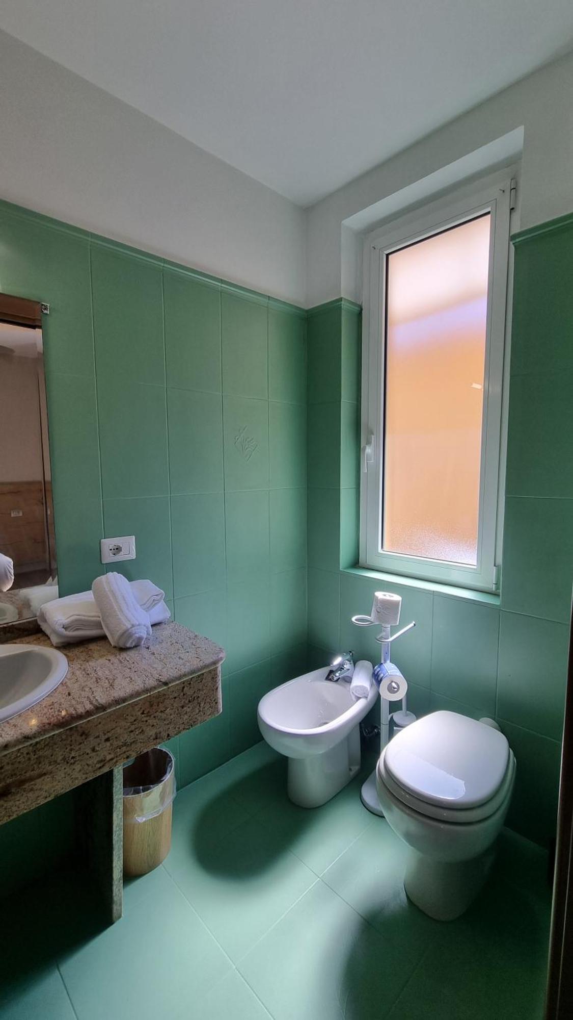 Botanique Hotel Vergani Fara Gera d'Adda Ngoại thất bức ảnh