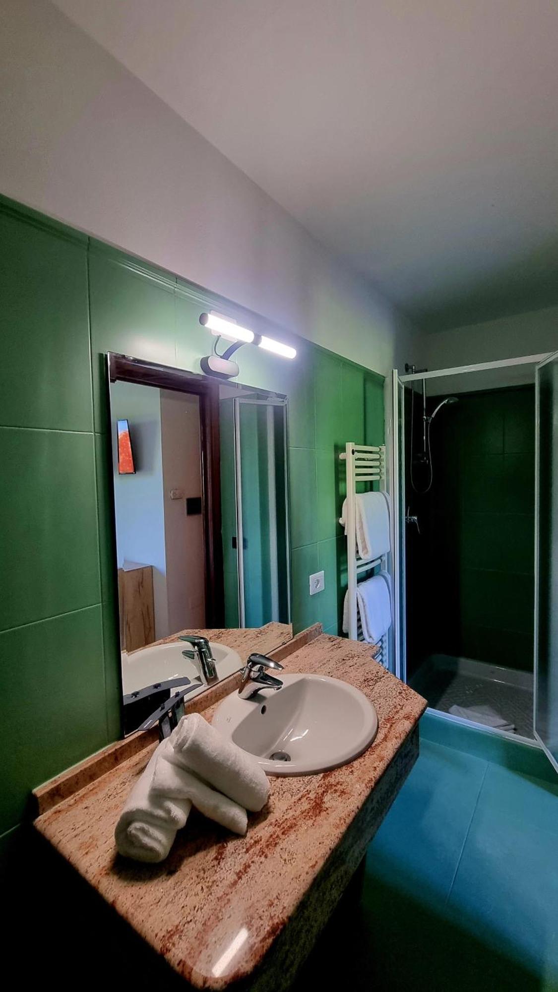 Botanique Hotel Vergani Fara Gera d'Adda Ngoại thất bức ảnh
